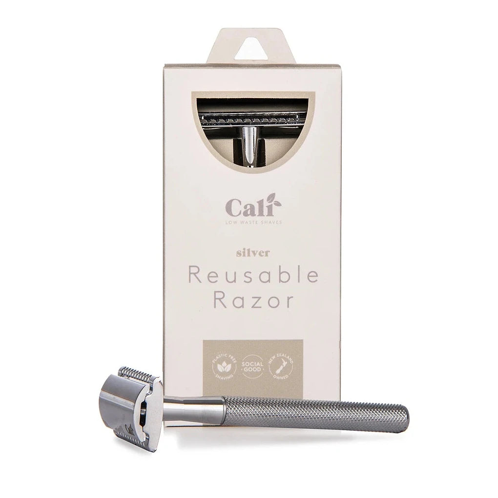CALI LONG HANDLED SILVER RAZOR