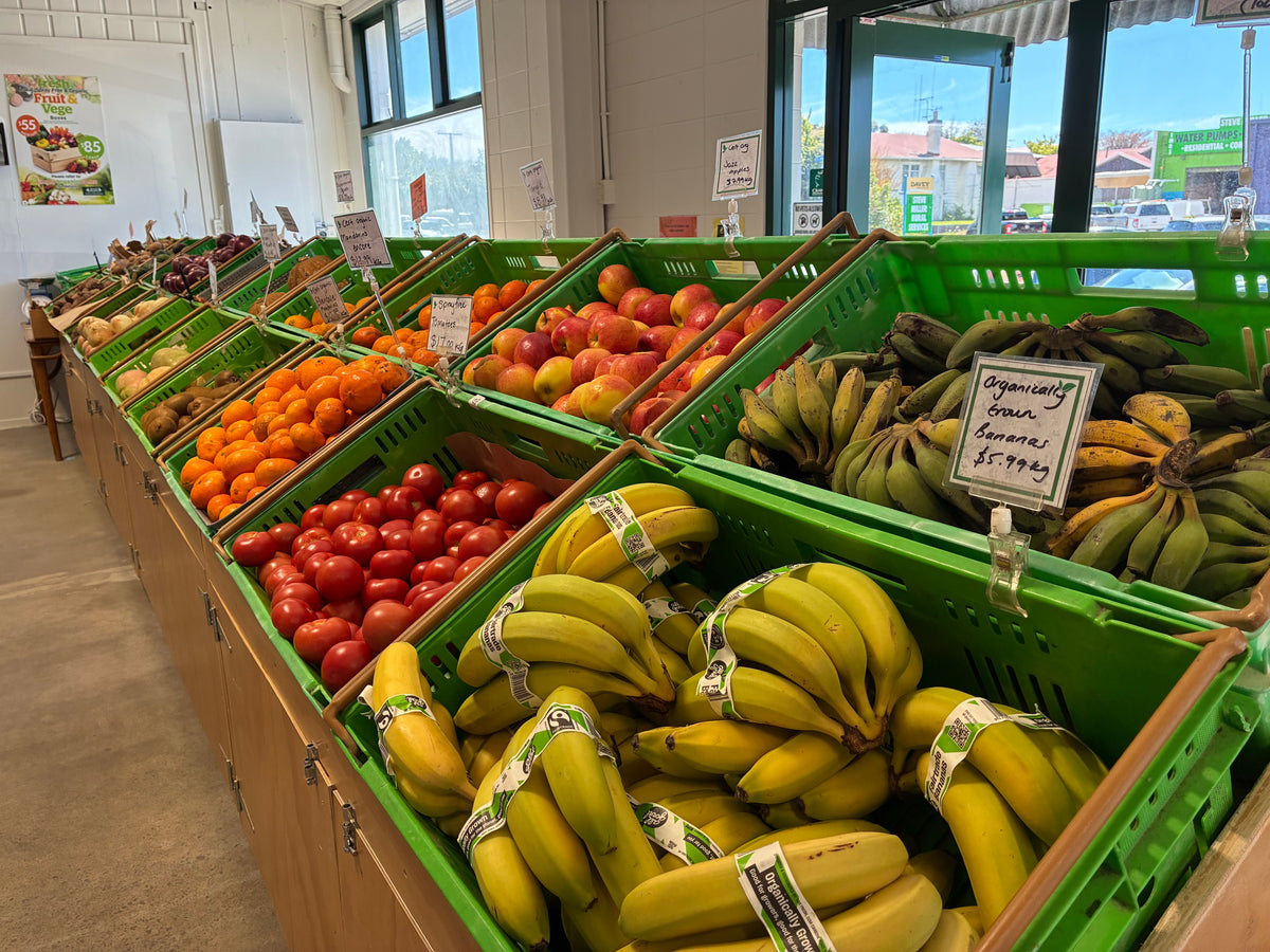 Organic groceries and produce