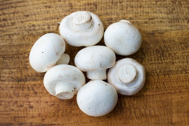 WHITE BUTTON MUSHROOMS ORGANIC PRE PACK 250GM-
